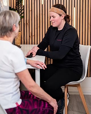 Verena Fasser — Managerin und Beckenbodenexpertin